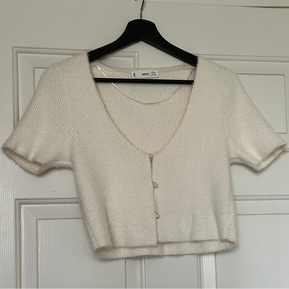 Mango Cropped Ivory Sweater Large